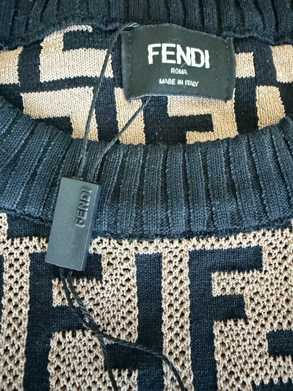 Fendi Black & Cream FF Logo Knit Sweater - Picture 4 of 8